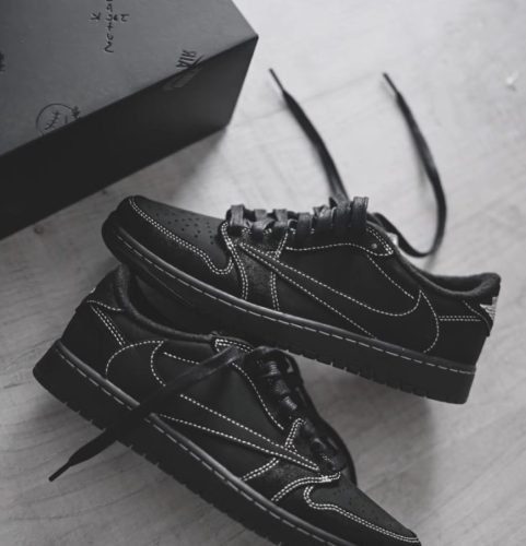 Jordan 1 Retro Low OG SP Travis Scott Black Phantom photo review