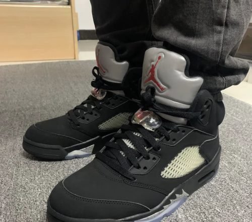 Jordan 5 Retro Black Metallic (2016) photo review