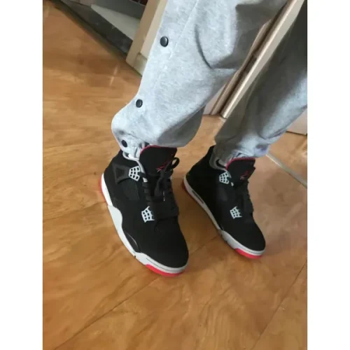 Air Jordan 4 Bred 2019 photo review