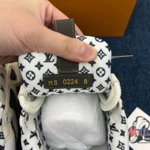 L*uis V*itton LV Skate Sneaker Grey White - Image 8