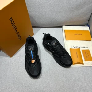 L*uis V*itton Runner Tatic Black - Image 6