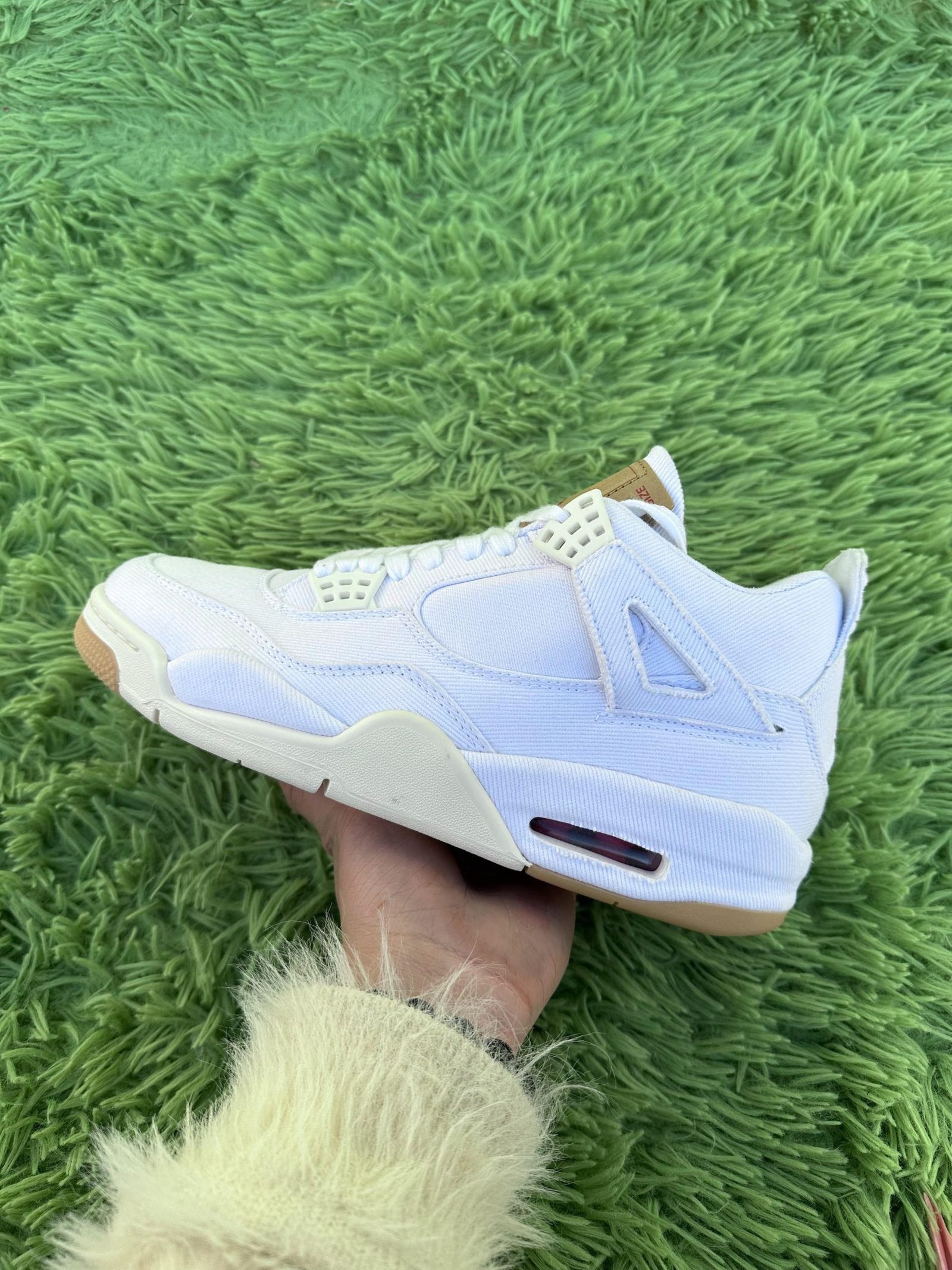 Jordan 4 Retro Levi’s White - Image 10