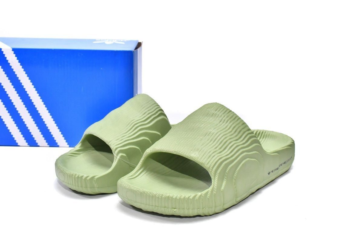 adidas originals Adilette 22 Slides Magic Lime - Image 12