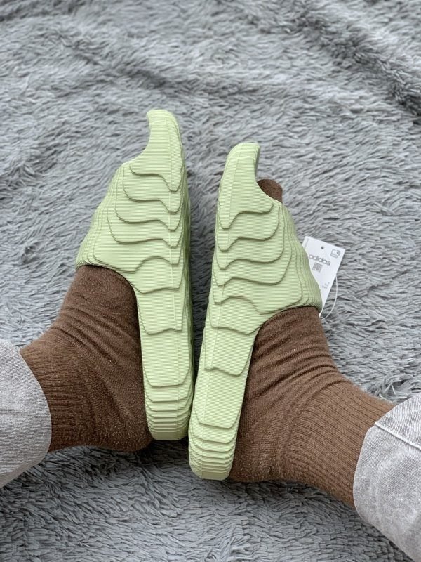 adidas originals Adilette 22 Slides Magic Lime - Image 17