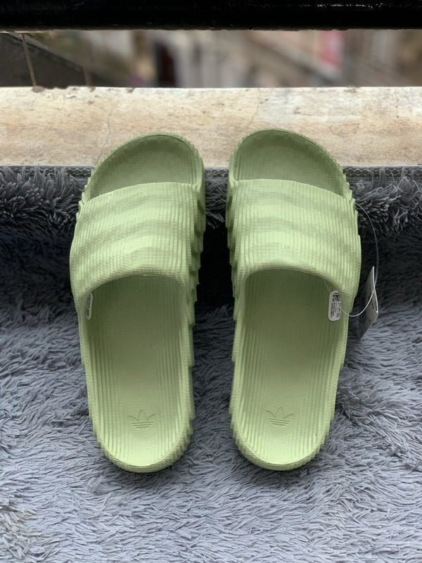adidas originals Adilette 22 Slides Magic Lime - Image 22