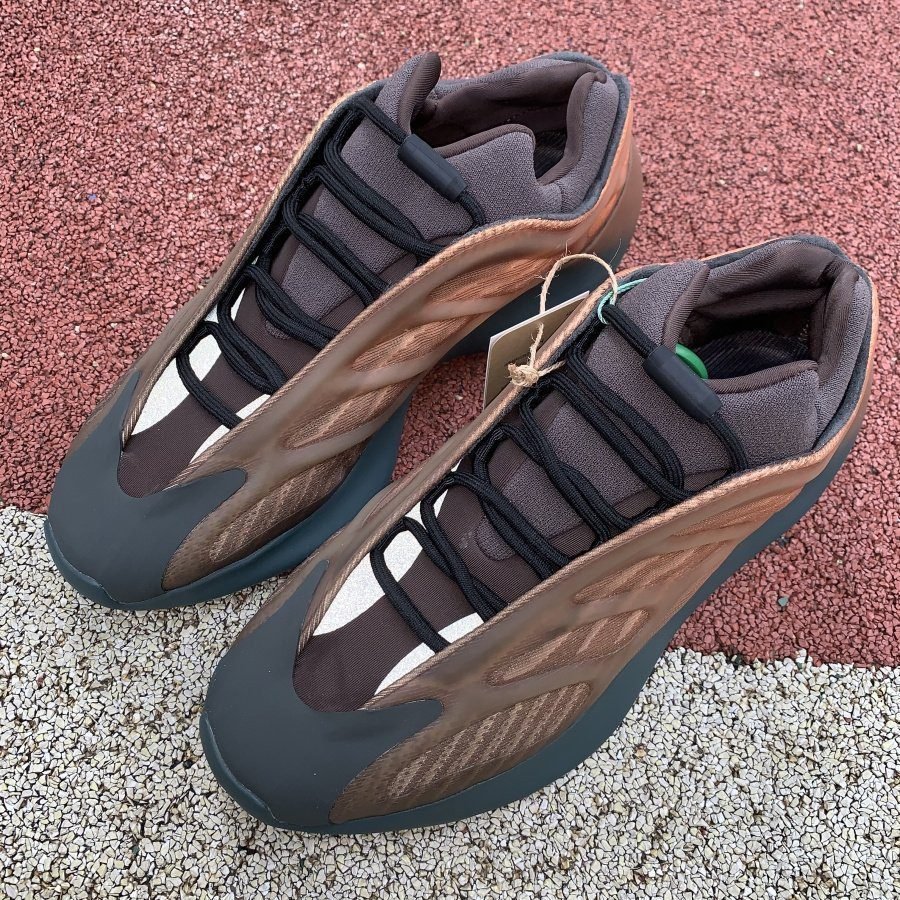 PK God Batch adidas Yeezy 700 V3 Copper Fade - Image 7