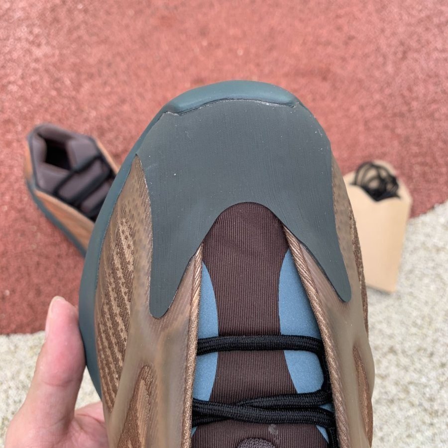 PK God Batch adidas Yeezy 700 V3 Copper Fade - Image 11
