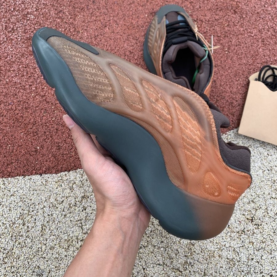 PK God Batch adidas Yeezy 700 V3 Copper Fade - Image 15