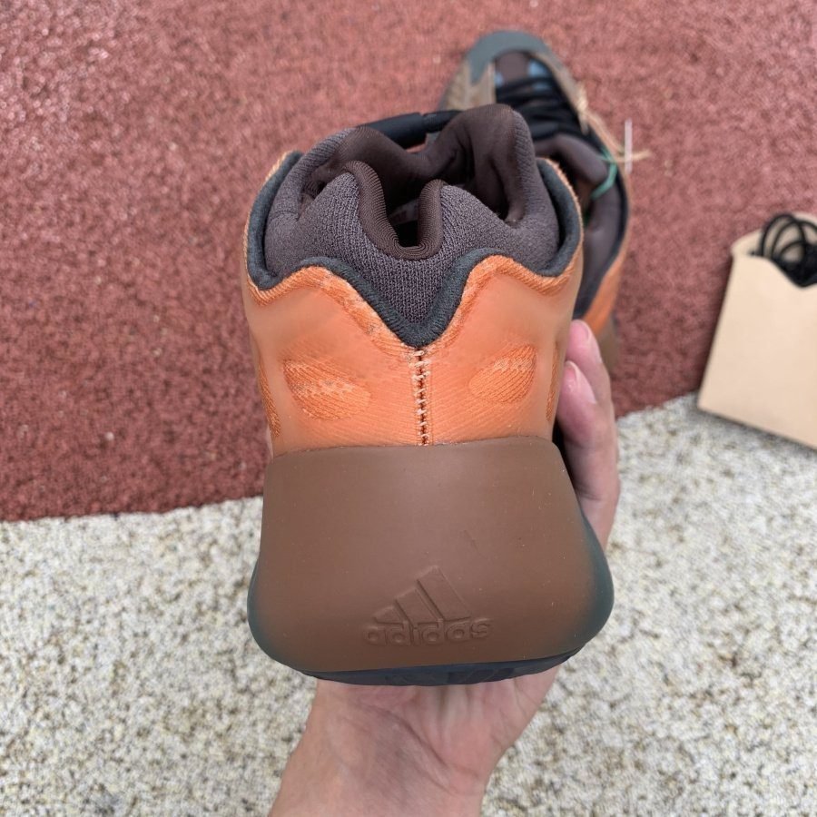 PK God Batch adidas Yeezy 700 V3 Copper Fade - Image 16