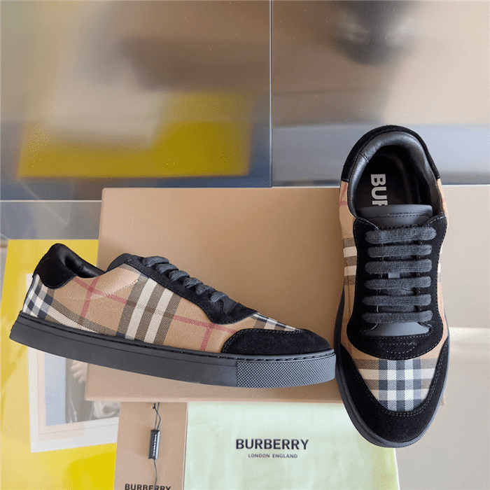 B*rberry Vintage Check Sneaker Beige Black - Image 9