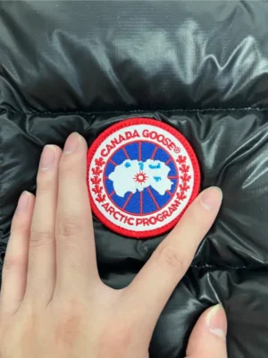 CANADA GOOSE Down vest CROFTON - Image 7
