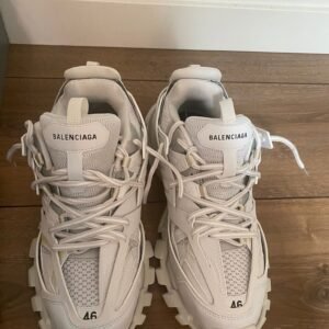 B*lenciaga Track White photo review