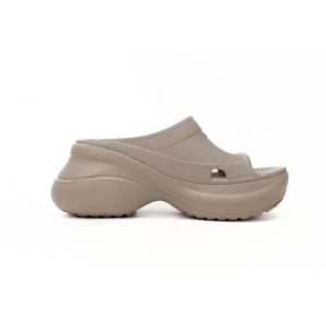 BALENCIAGA Pool Crocs Beige 677386 W1S8E 2500 - Image 2