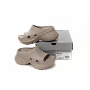 BALENCIAGA Pool Crocs Beige 677386 W1S8E 2500 - Image 3