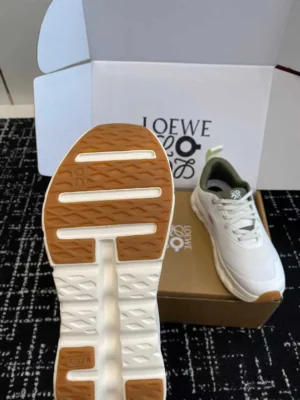 On Running Cloudtilt 2 Loewe White Khaki - Image 9