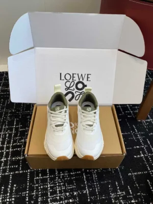 On Running Cloudtilt 2 Loewe White Khaki - Image 6