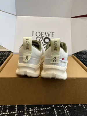 On Running Cloudtilt 2 Loewe White Khaki - Image 10