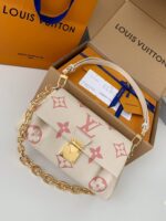Louis Vuitton Borsa Favorite M4581 Size: 24*14*9cm - Image 3