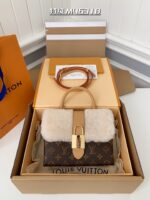 LOUIS VUITTON LOCKY frame M4631 Size: 20*16*7.5cm - Image 2