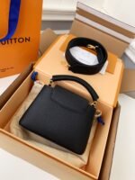 LOUIS VUITTON Capucines mini frame M5607 Size: 1*14*8cm - Image 2