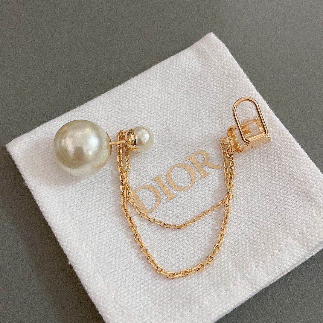 20230330023847168015832789987.jpg DIOR single double-chain stud earrings - Image 1