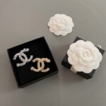 Chanel brooches - Image 2