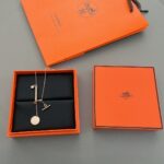 Hermes necklace - Image 2