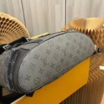 LOUIS VUITTON M45419 CHRISTOPHER - Image 2