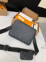 LOUIS VUITTON TRIO Full Leather Messenger Bag - Image 2