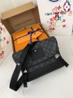 Louis Vuitton Classic VOYAGER Small Messenger bag M40511, * 22.5 * 11cm - Image 2