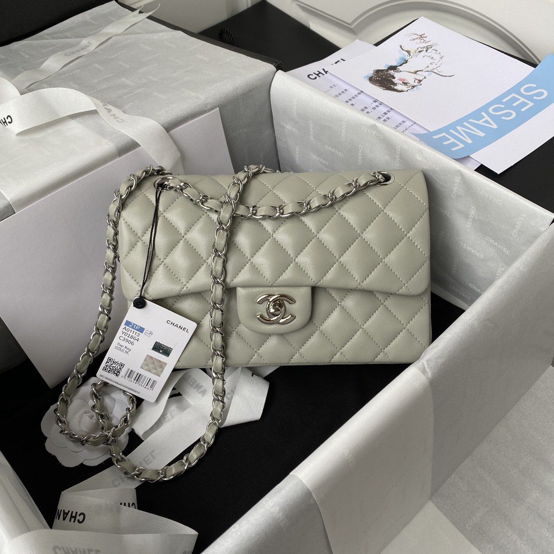 20230711120050168904805096965.jpg Chanel Classic Flap Bag A01113, Top Quality, Mediu Size: 23cm - Image 1