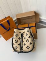 Louis Vuitton's New Lafite Cotton Embroidery N ONO Bucket Bag M2308 Size: * * 17.5cm - Image 2