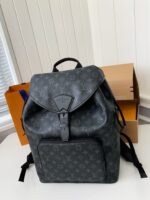 Louis Vuitton's New MONTSOURIS Men's Black Flower Backpack M45583, Top Qualit Size: * * 19cm - Image 3