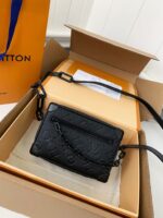 LOUIS VUITTON MINI SOFT TRUNK BAG M55702 18.5*13*8CM - Image 2