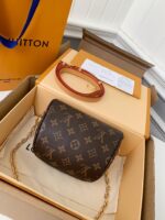 Louis Vuitton's new MINI BUMBAG vintage handbag for the season M82335 top quality - Image 6