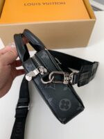 Louis Vuitton Autumn/Winter New NANO PORTE DOCUMENTS VOYAGE Handbag M82770, Top Quality - Image 4