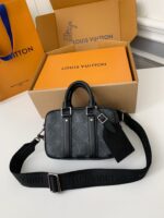Louis Vuitton Autumn/Winter New NANO PORTE DOCUMENTS VOYAGE Handbag M82770, Top Quality - Image 3