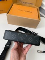 Louis Vuitton Autumn/Winter New NANO PORTE DOCUMENTS VOYAGE Handbag M82770, Top Quality - Image 5