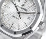 Audemars Piguet Royal Oak 15400 Series Men's Watch 41mm - Image 5