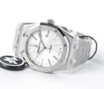 Audemars Piguet Royal Oak 15400 Series Men's Watch 41mm - Image 3