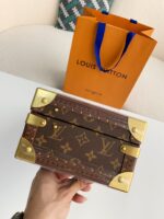Louis Vuitton Watch Storage Bo Size: 34*18*11cm - Image 7