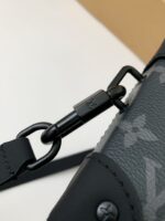 Louis Vuitton's new Sac Plat Horizontal Zipp?? men's black flower briefcase M4516 Size: 22.5*14*5cm - Image 5