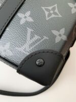 Louis Vuitton's new Sac Plat Horizontal Zipp?? men's black flower briefcase M4516 Size: 22.5*14*5cm - Image 4