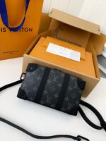 Louis Vuitton's new Sac Plat Horizontal Zipp?? men's black flower briefcase M4516 Size: 22.5*14*5cm - Image 6