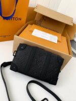 Louis Vuitton's new Sac Plat Horizontal Zipp?? men's black flower briefcase M8022 Size: 22.5*14*5cm - Image 8