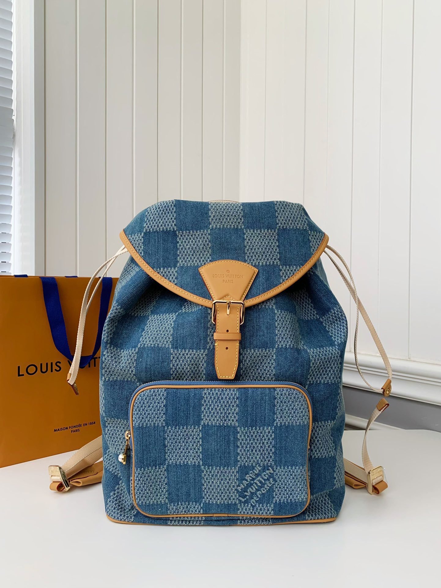 20240531053408171714804827922.jpg Louis Vuitton Montsouris backpack M4070 Size: 32*40*19cm - Image 1