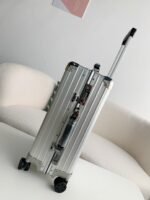 RIMOWA Suitcase inches - Image 9