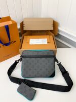 Louis Vuitton Trio New Men??s colour-matching postman bag M1164 Size: 25*18.5*7cm