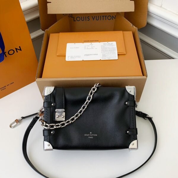 Louis Vuitton New SIDE TRUNK full leather mediu Size: andbag M1135 Size: 21*14*6cm