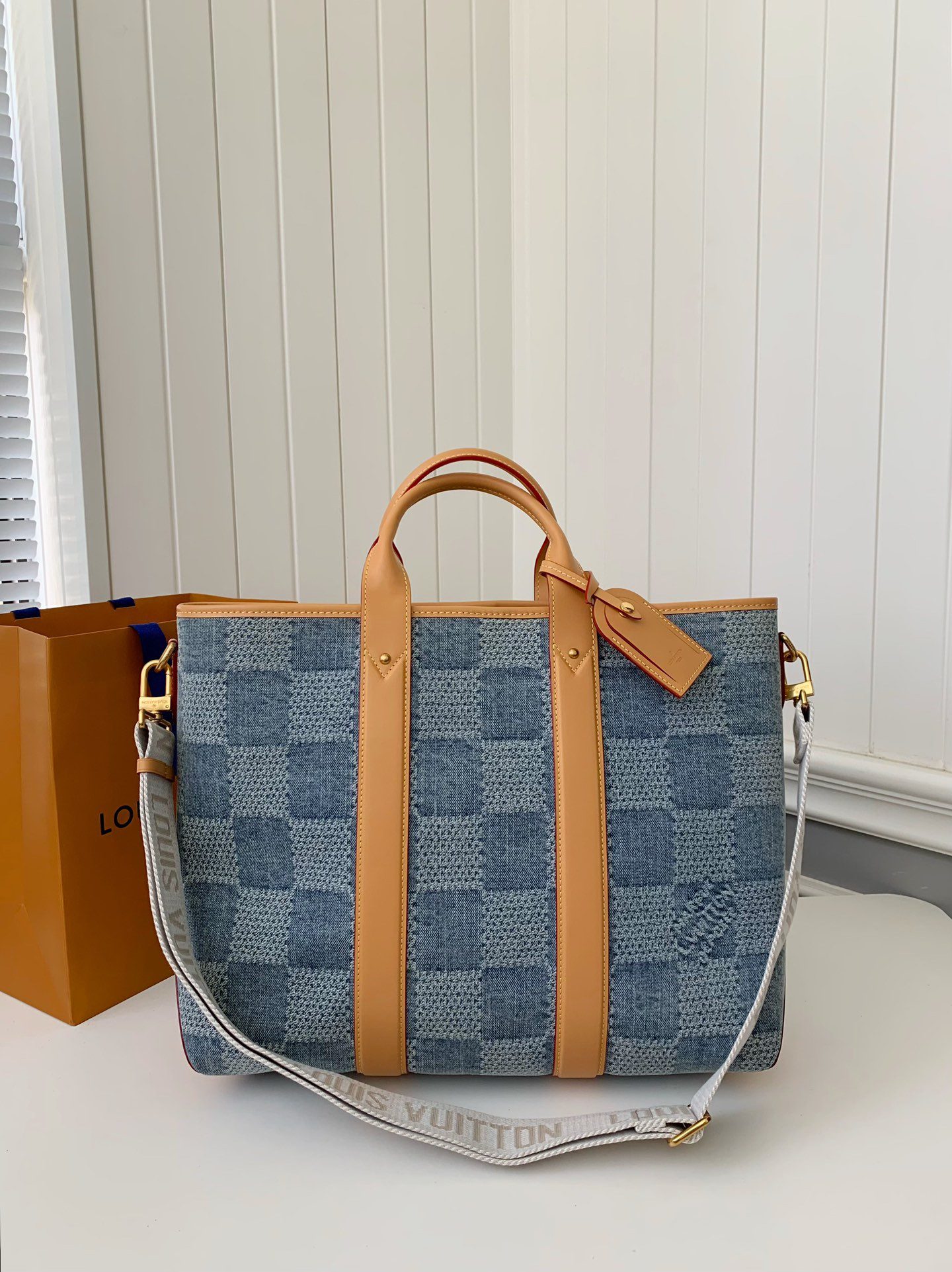 20240805051123172284908377693.jpg Louis Vuitton New Weekend TOTE tannin jean bag N4070 Size: 43*34*17.5cm - Image 1